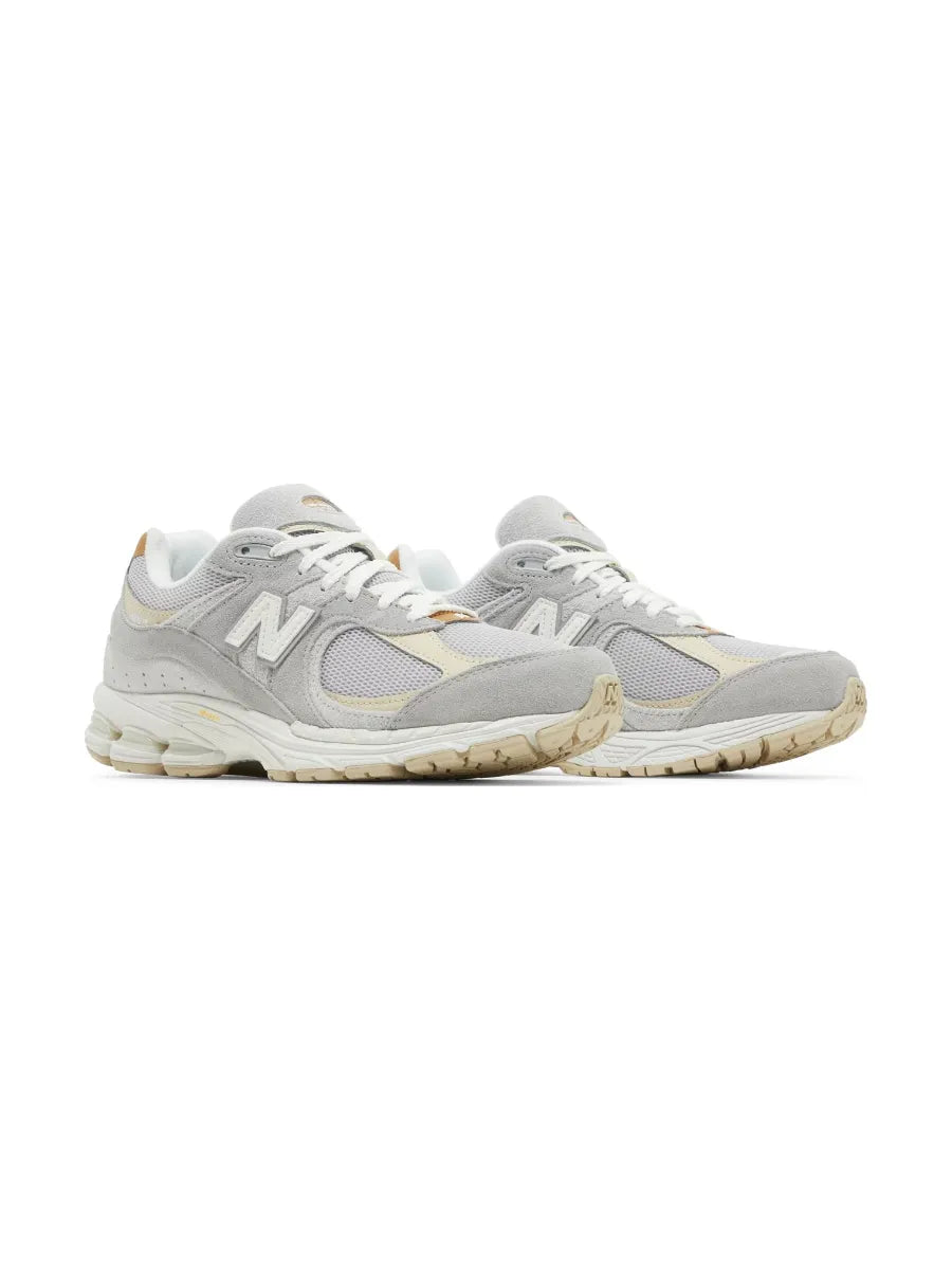 2002R 'Concrete Grey'
