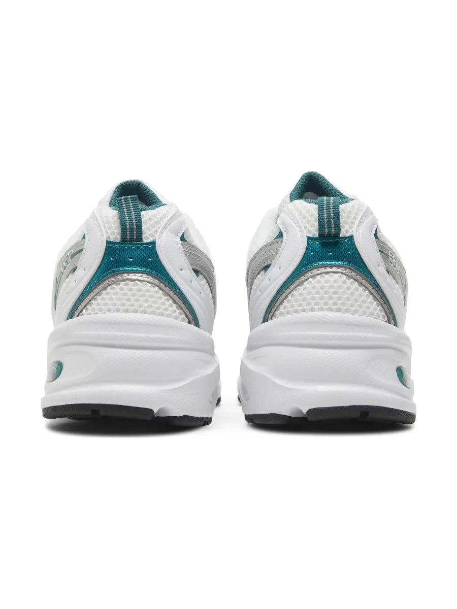 530 'White Silver Green'
