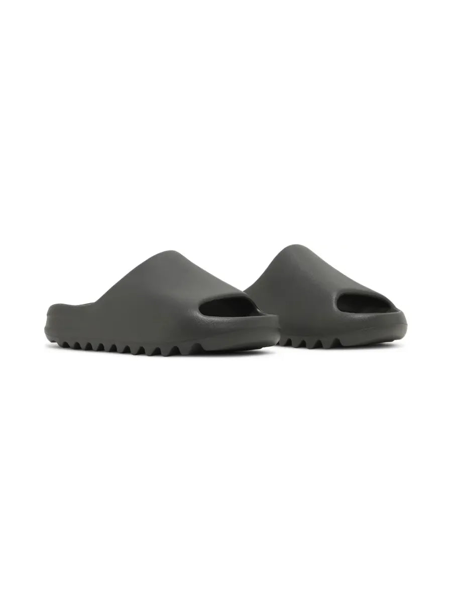 Yeezy Slides 'Dark Onyx'