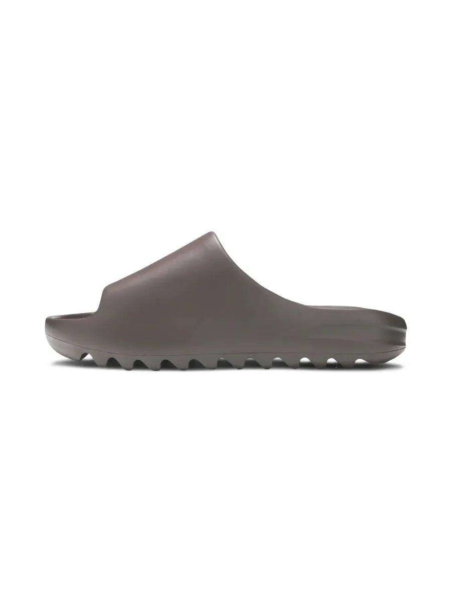 Yeezy Slides 'Soot'