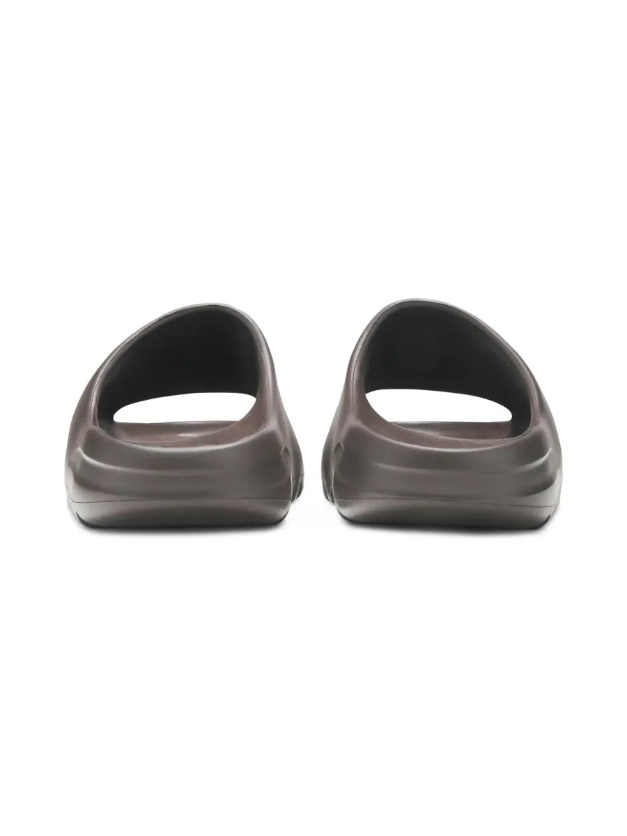 Yeezy Slides 'Soot'