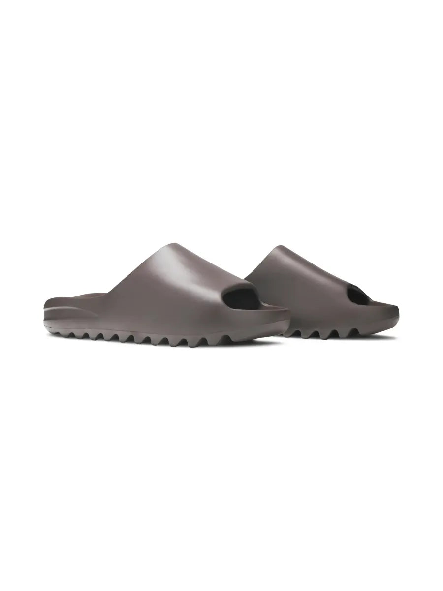 Yeezy Slides 'Soot'